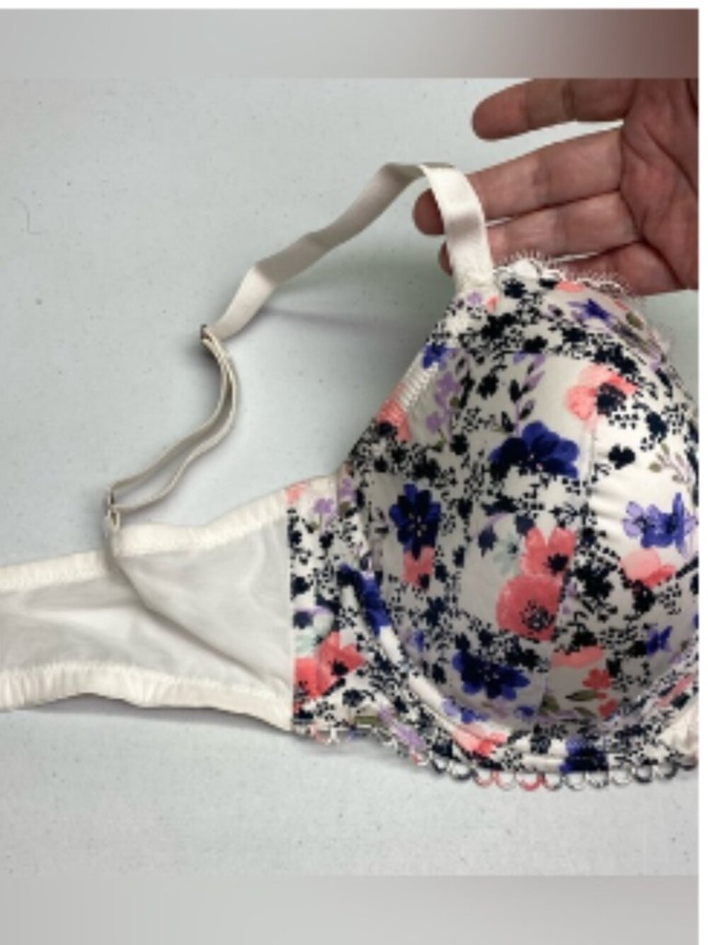 VS WHT FLORAL Dream Angels Lined Demi, 34DDD *P1044 - Picture 3 of 7